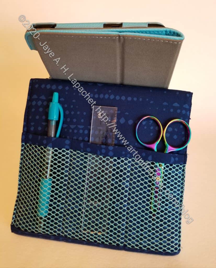 Minikins 2: Sewing Room Stand tool side