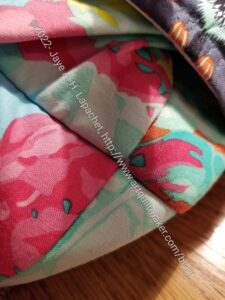 Essential Tote lining bottom