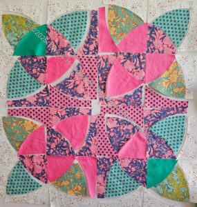 Country Revival/Sad Quilt flower motif with leaves v.4