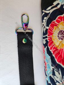 Oxbow Adjustable strap - riveted