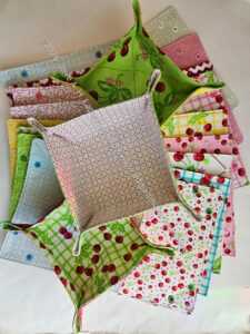 Retreat Snap Trays