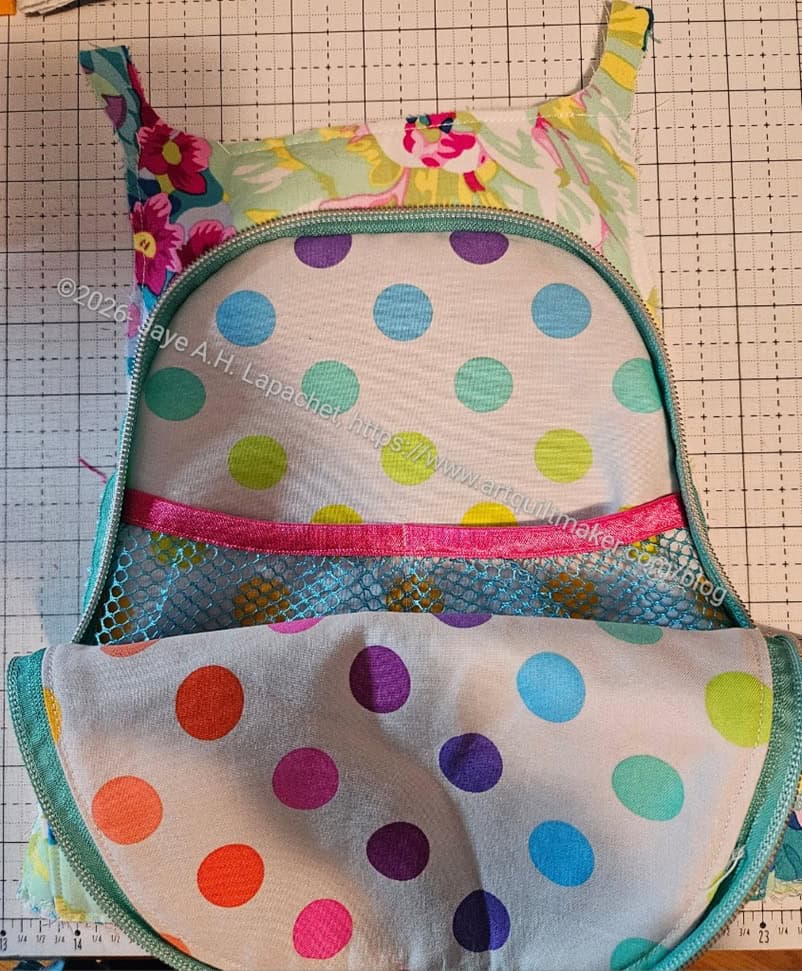 Urban Sea -Inside front pocket installed