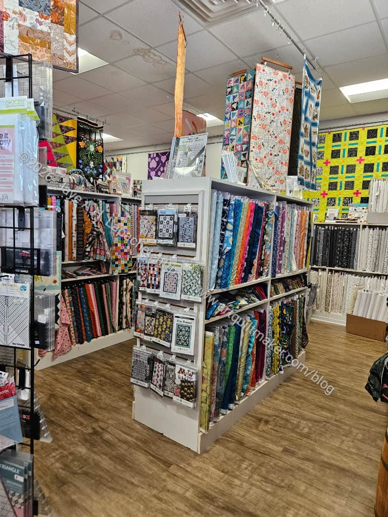 Blue Bar Quilts - fabric & patterns & samples