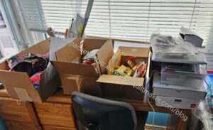 Drawer contents in transit